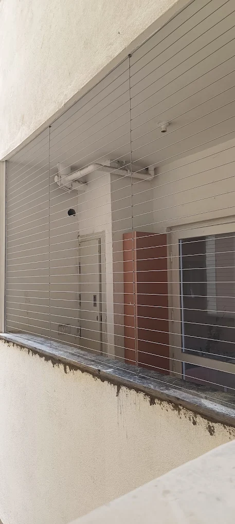 Clean invisible grill installation